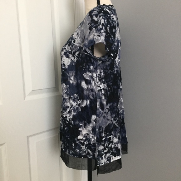 SIMPLY VERA VERA WANG Printed Sheer Trim Top - Picture 4 of 7